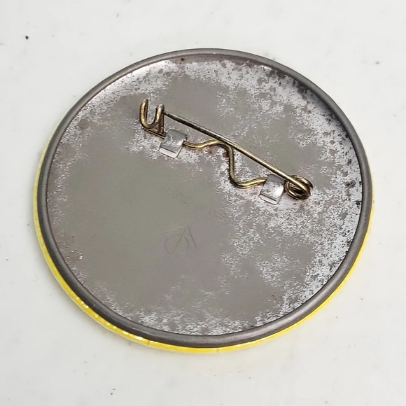 Vintage 1970's Girl Scouts USA Superstar Pinback Button - Picture 2 of 2